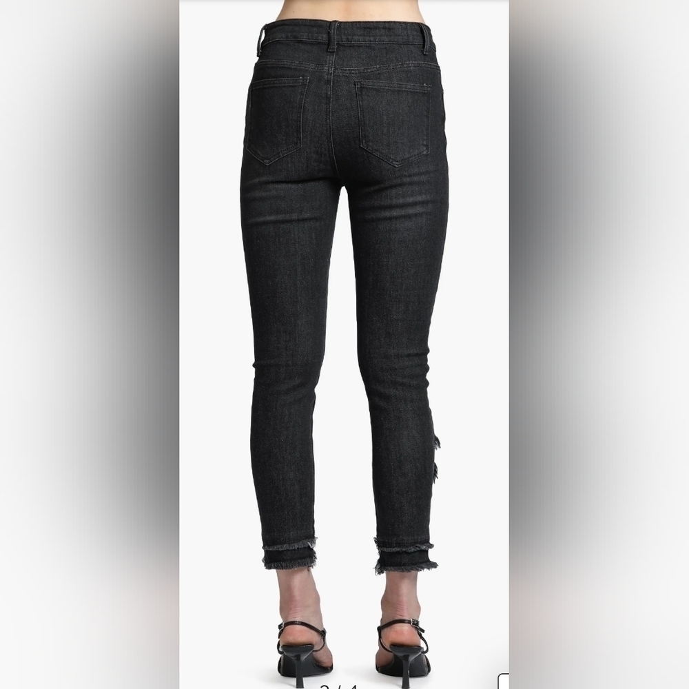 AP. NY Liberty Asymmetric Raw Hem Black Jeans Women’s 8 Cropped Slim - Picture 4 of 16